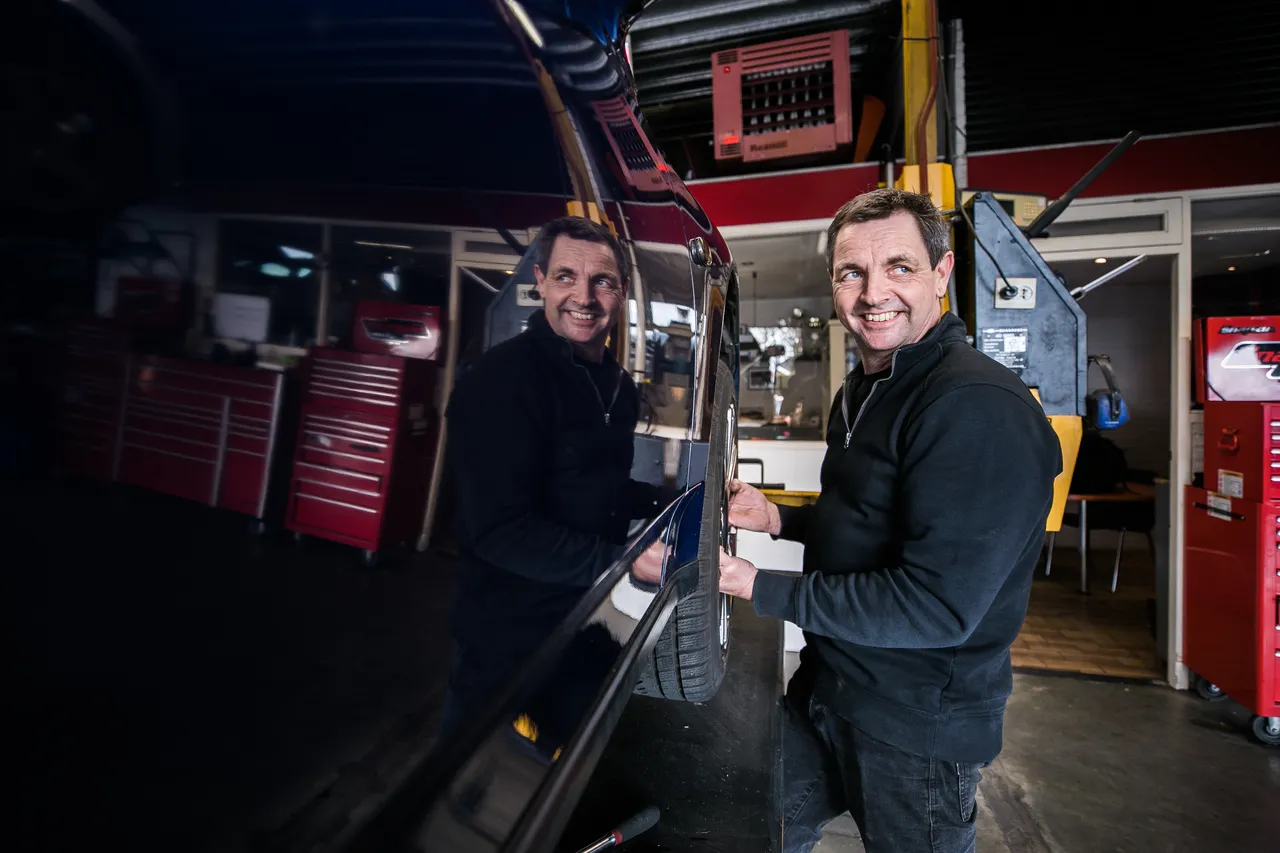 Rust in werkplaats 1280px
